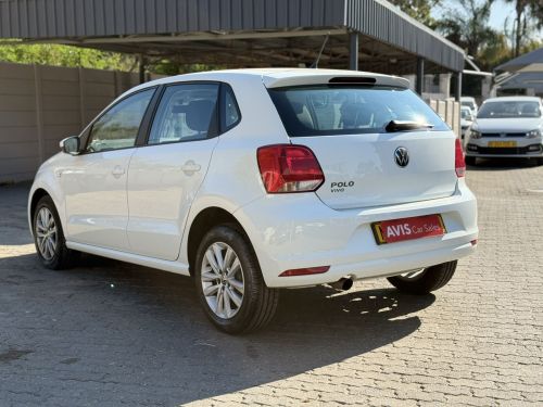 Volkswagen polo vivo 1.6 Comfortline A/T in Namibia
