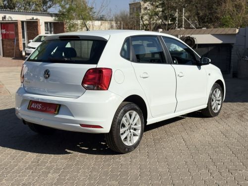 Volkswagen polo vivo 1.6 Comfortline A/T in Namibia