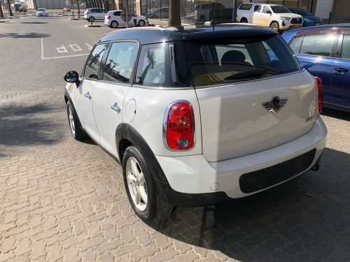 Mini Cooper  Contry Man 1.6 in Namibia