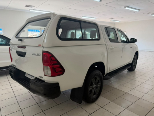 Toyota Hilux 2.4 GD6 Raider 4x4 P/U D/C A/T Diesel in Namibia