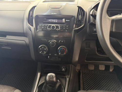 Isuzu D-Max 250 4x4 Hi-Rider D/C P/U M/T in Namibia