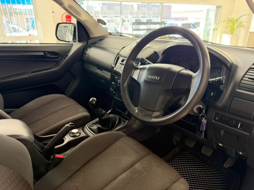 Isuzu D-Max 250 4x4 Hi-Rider D/C P/U M/T in Namibia