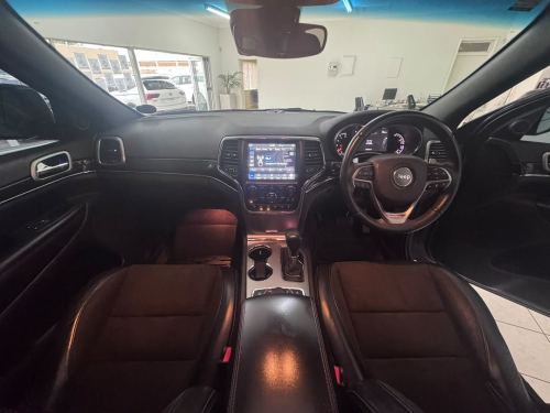 Jeep Grand Cherokee 3.0L V6 Trailhawk in Namibia