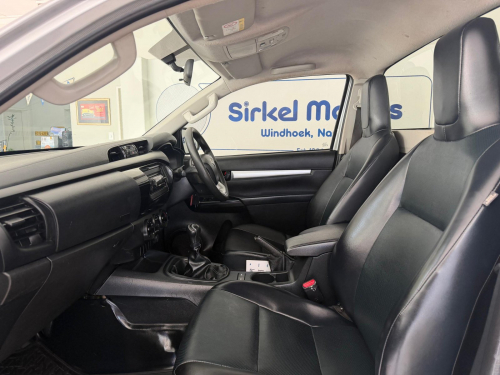 Toyota Hilux SR 2.4 GD-6 S/C P/U M/T 4x4 in Namibia