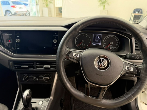 Volkswagen Polo 1.0 TSI R-line DSG in Namibia