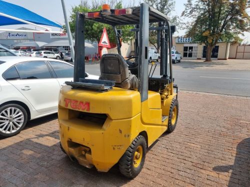 TCM TCM 2.5T 3M Dual Stage Mast in Namibia