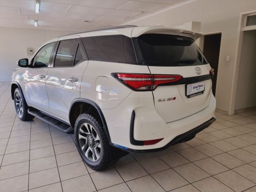 Toyota Fortuner 2.4 GD-6 A/T 4X4 in Namibia