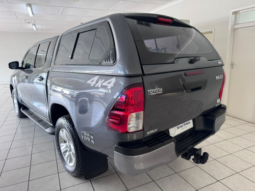 Toyota Hilux 2.4 SRX 4x4 A/T in Namibia