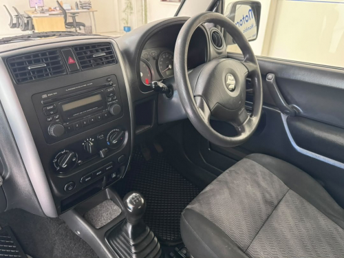 Suzuki Jimny 1.3 4x4 M/T in Namibia