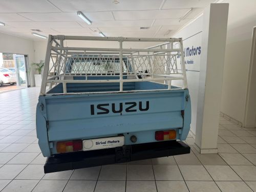 Isuzu KB 2.2 Diesel S/C 4x4 in Namibia