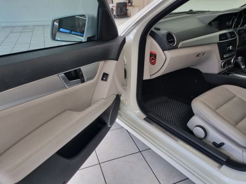 Mercedes-Benz C250 CDI AVANTGARDE in Namibia