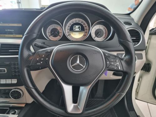 Mercedes-Benz C250 CDI AVANTGARDE in Namibia