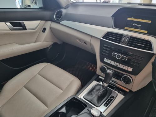 Mercedes-Benz C250 CDI AVANTGARDE in Namibia