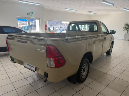 Toyota Hilux 2.0 VVTI P/U S/C M/T in Namibia