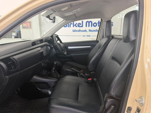Toyota Hilux 2.0 VVTI P/U S/C M/T in Namibia
