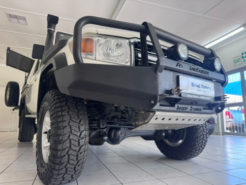 Toyota Land Cruiser 79 4.2 P/U D/C Diesel in Namibia