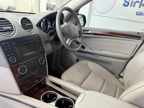 Mercedes-Benz Mercedes-Benz ML 320 CDI 4x4 AT Diesel in Namibia