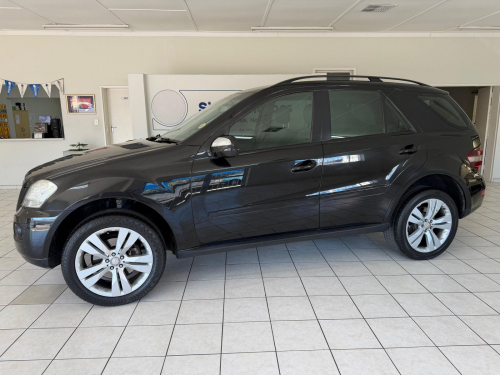 Mercedes-Benz Mercedes-Benz ML 320 CDI 4x4 AT Diesel in Namibia