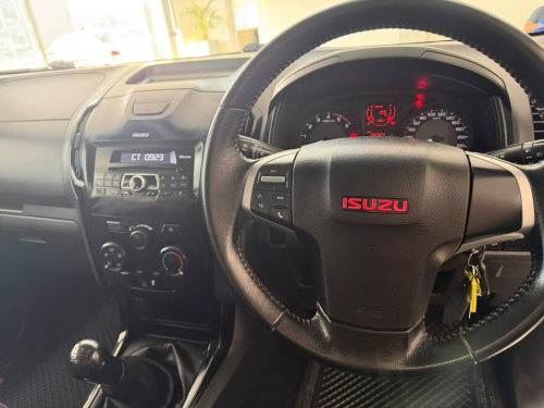 Isuzu D-Max 250 X-Rider 4x4 D/C M/T in Namibia