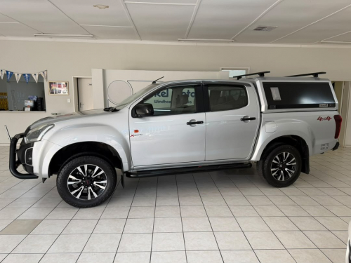 Isuzu D-Max 250 X-Rider 4x4 D/C M/T in Namibia