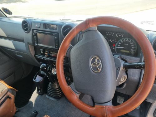 Toyota Land Cruiser 79 LX V8 4.5 D/C in Namibia