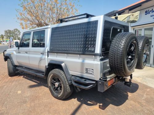 Toyota Land Cruiser 79 LX V8 4.5 D/C in Namibia