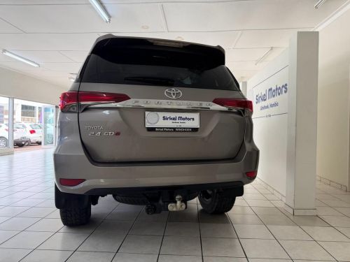 Toyota Fortuner 2.4 GD-6 RB AT in Namibia