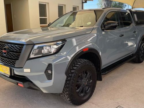 Nissan Navara Pro-4x in Namibia