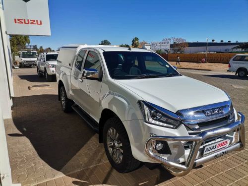 Isuzu DMAX 3L E/CAB 2X4 in Namibia