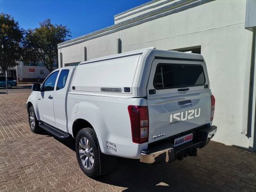 Isuzu DMAX 3L E/CAB 2X4 in Namibia