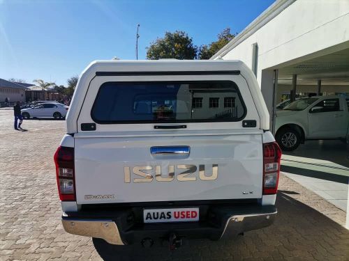 Isuzu DMAX 3L E/CAB 2X4 in Namibia