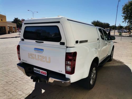 Isuzu DMAX 3L E/CAB 2X4 in Namibia