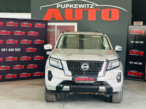 Nissan Navara 2.5D LE PLUS 4x4 A/t DC in Namibia