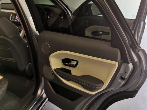 Land Rover Range Rover Evoque 2.2 SD4 Dynamic in Namibia