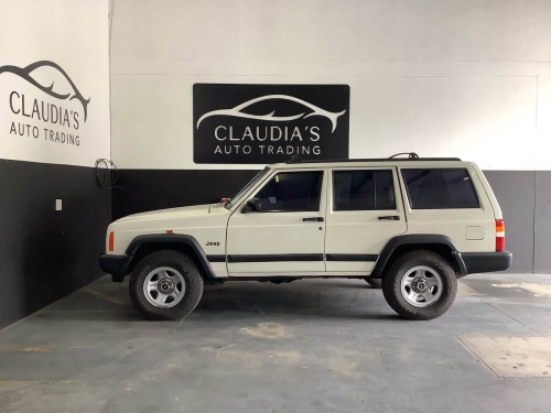 Chrysler Cherokee in Namibia