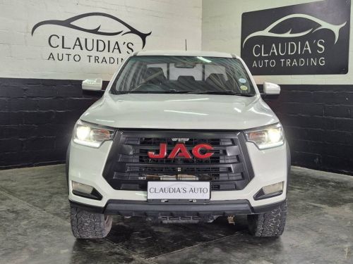 JAC T8 1.9TDi Lux 4x4 in Namibia
