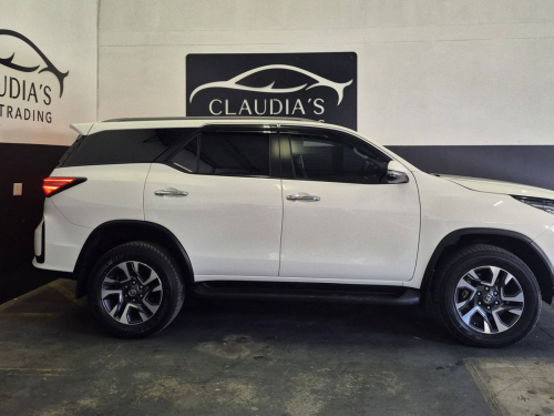 Toyota Fortuner GD-6 2.4l manual 4x2 in Namibia