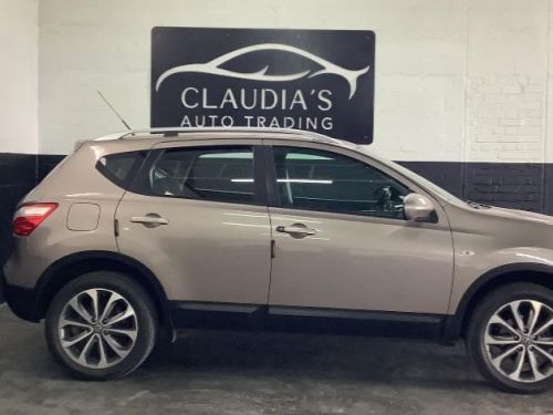 Nissan Qashqai 2.0 Acenta petrol in Namibia