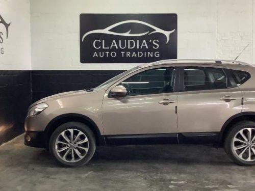 Nissan Qashqai 2.0 Acenta petrol in Namibia