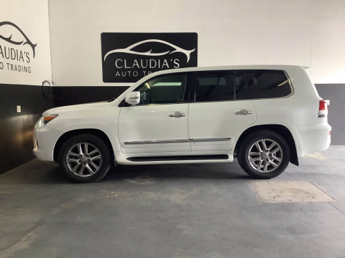 Lexus LX 570 in Namibia
