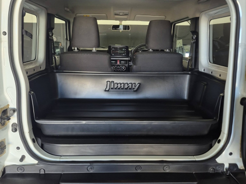 Suzuki Jimny GLX A/T in Namibia