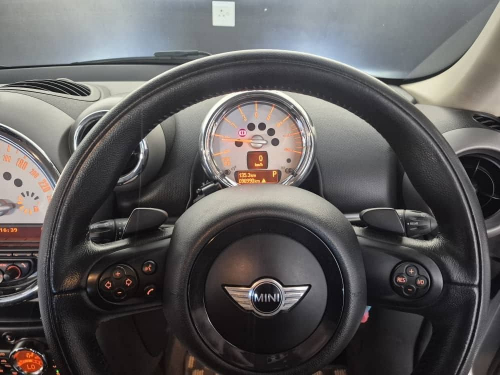 Mini Cooper in Namibia