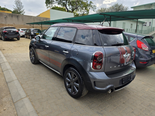 Mini Cooper SD CrossOver ParkLane in Namibia