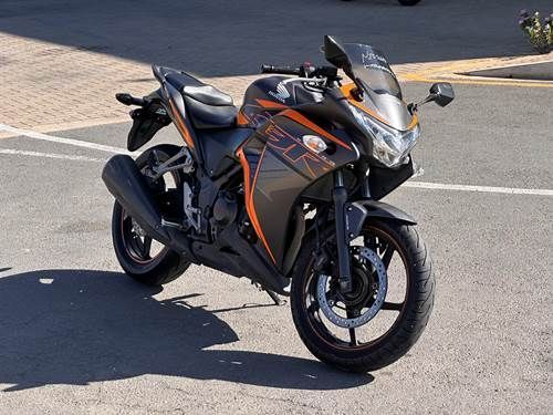 Honda CBR250R in Namibia