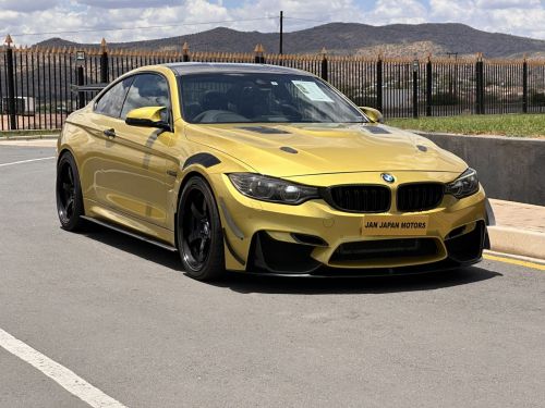 BMW M4 in Namibia