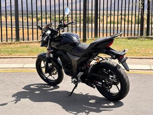 Suzuki GIXXER 150 in Namibia