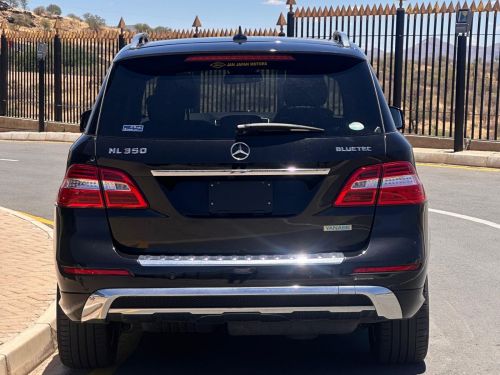 Mercedes-Benz ML 350 in Namibia