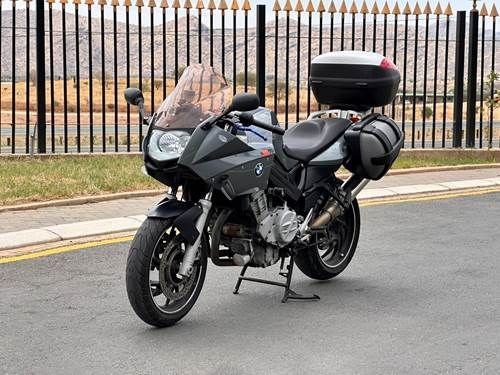 BMW F800S in Namibia