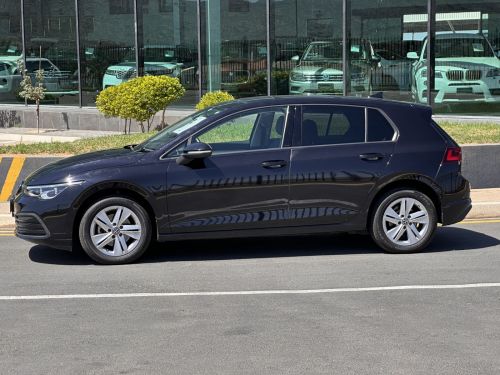 Volkswagen GOLF 8 TSI in Namibia