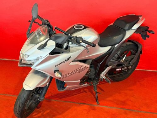Suzuki GIXXER SF250 in Namibia